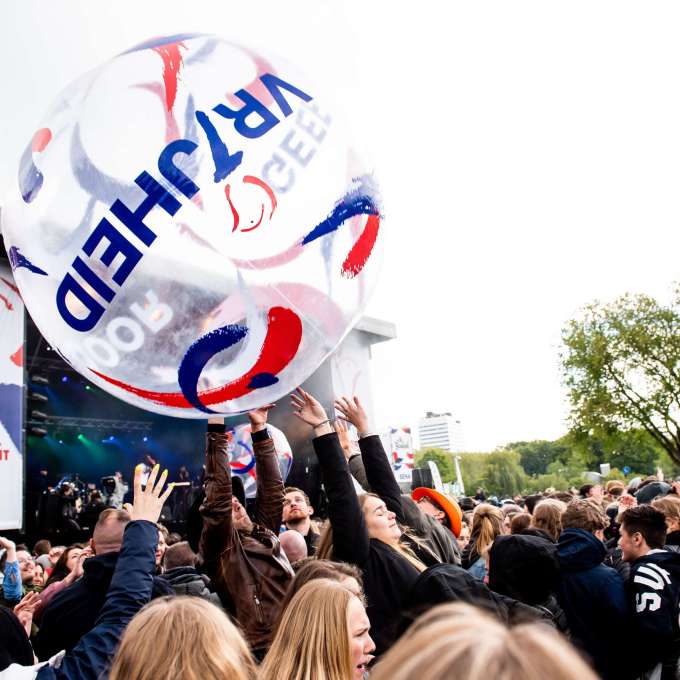 De Nederlandse Bevrijdingsfestivals: feestelijk én zinnig