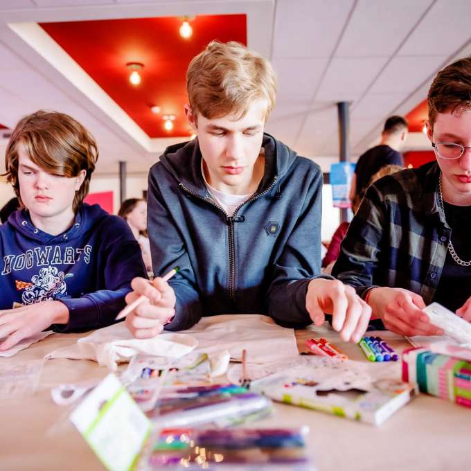 Stichting Vrijheidscolleges lanceert Zeeuwse scholentour rondom democratie